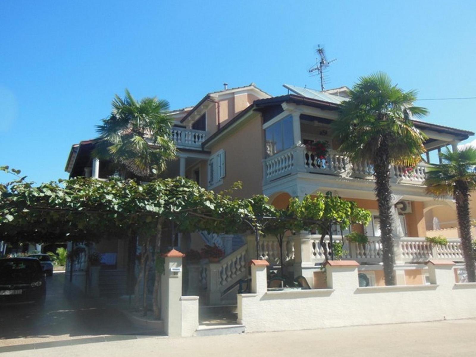 House Alma Apartment โปเรช ภายนอก รูปภาพ
