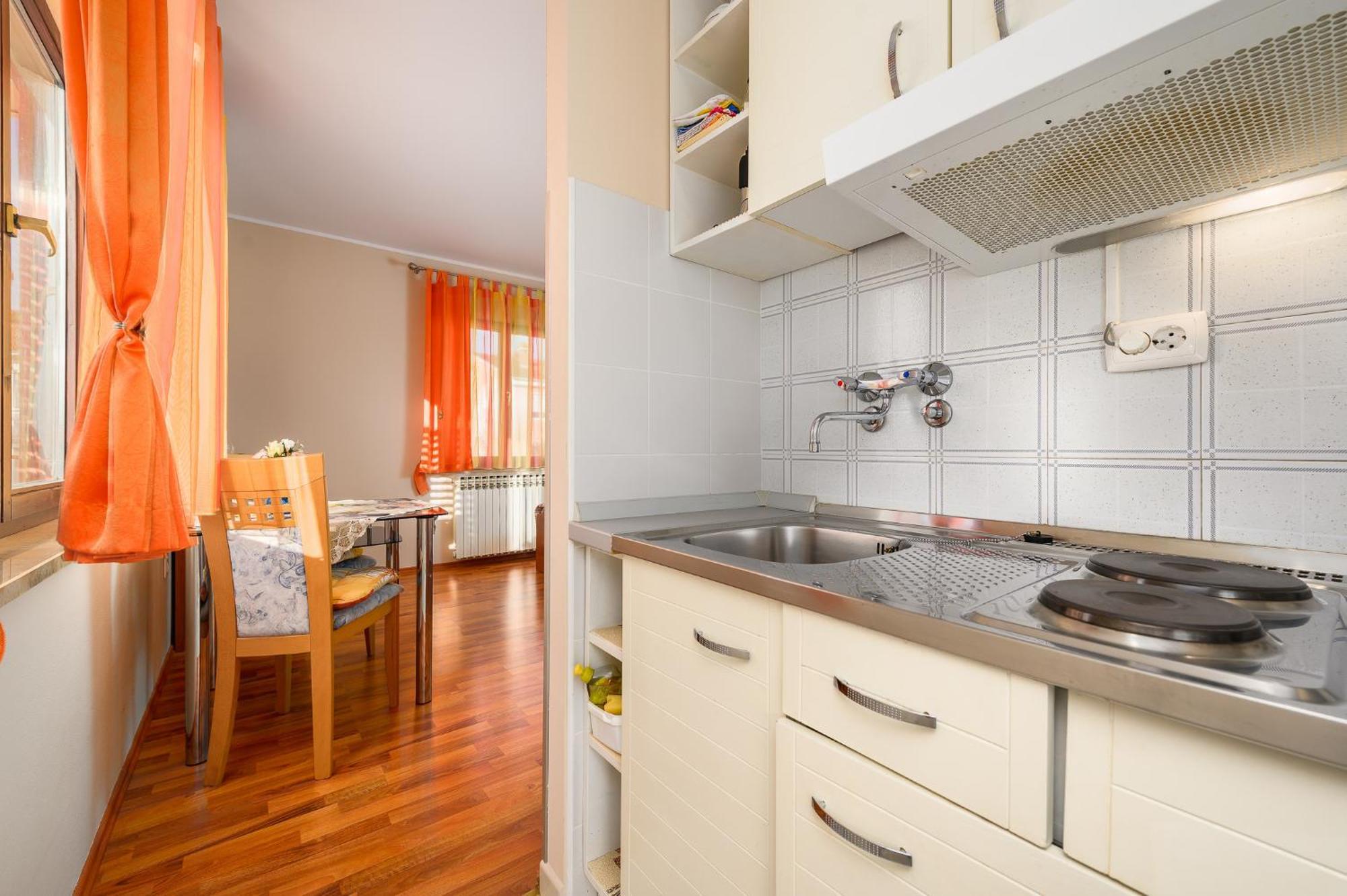 House Alma Apartment โปเรช ภายนอก รูปภาพ