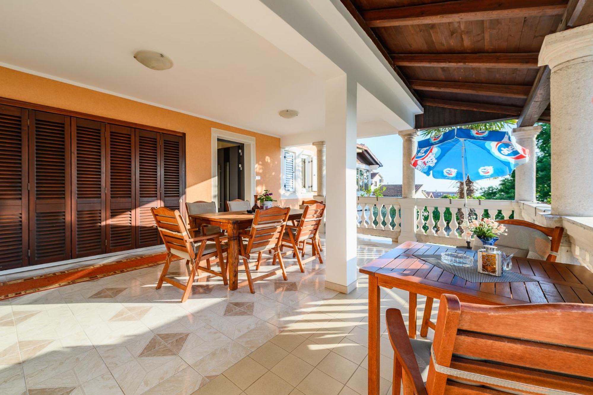 House Alma Apartment โปเรช ภายนอก รูปภาพ